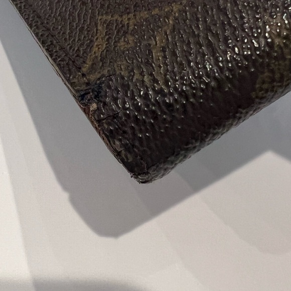 AUTHENTIC LOUIS VUITTON MONOGRAM MARCO WALLET - Picture 16 of 17